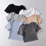 T-shirt court à col carré pour femme – coupe près du corps à manches courtes, style côtelé tendance